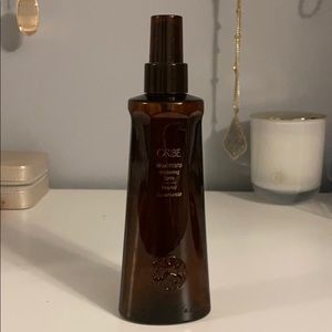 Oribe thickening spray